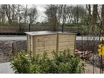Lutrabox fietsenberging  150x215x130 cm